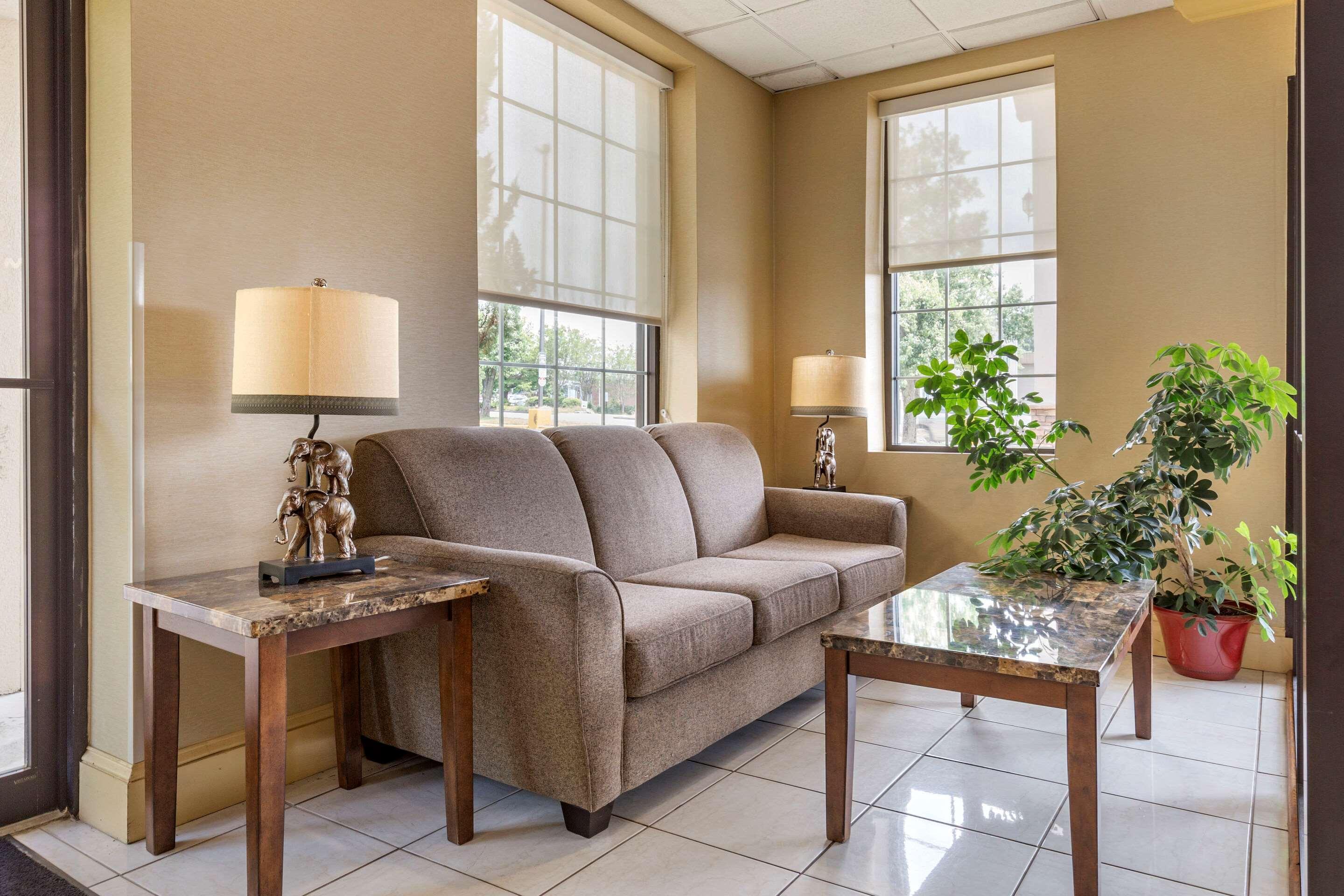Quality Inn & Suites Hanes Mall Winston-Salem Luaran gambar