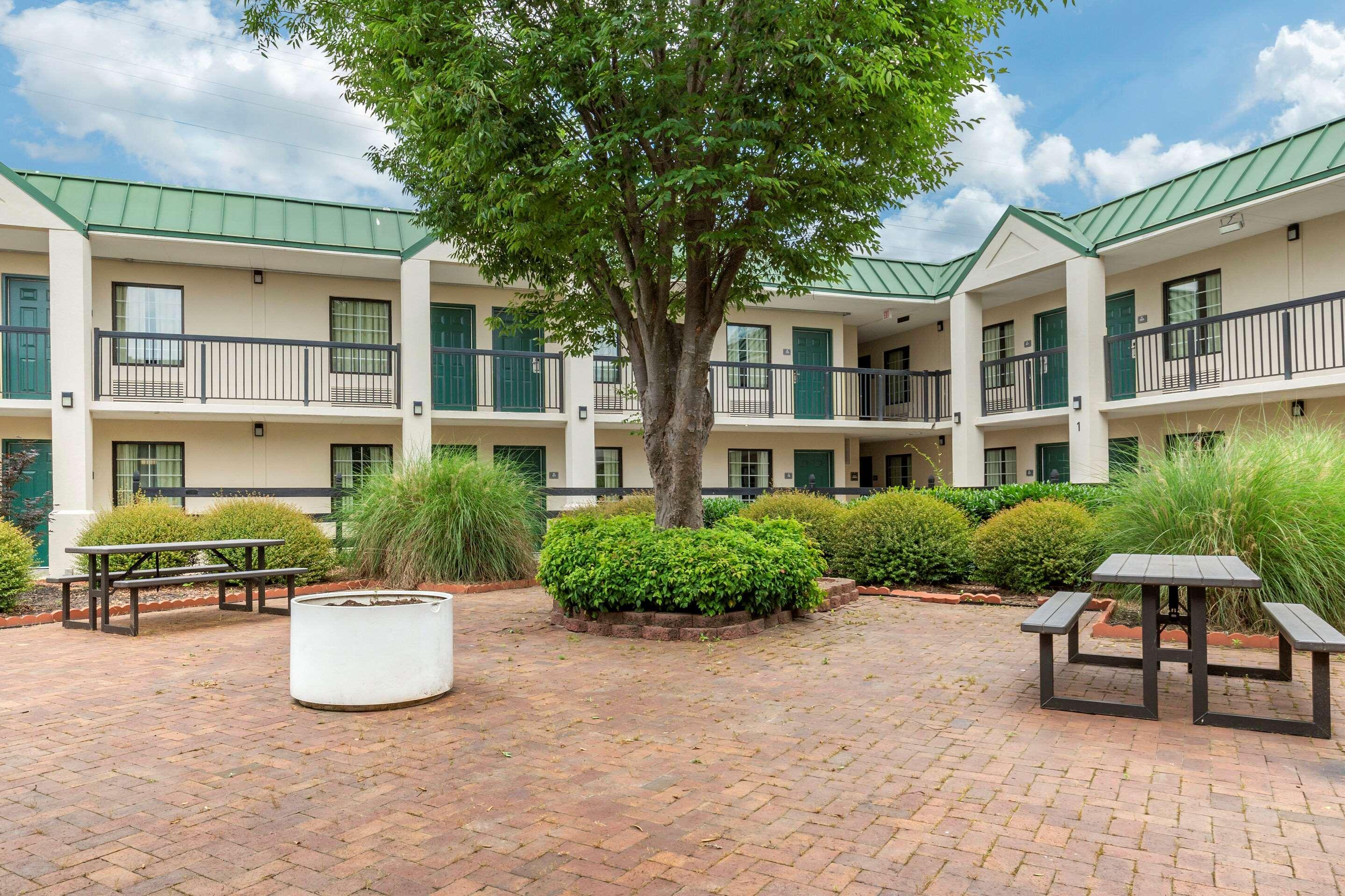 Quality Inn & Suites Hanes Mall Winston-Salem Luaran gambar